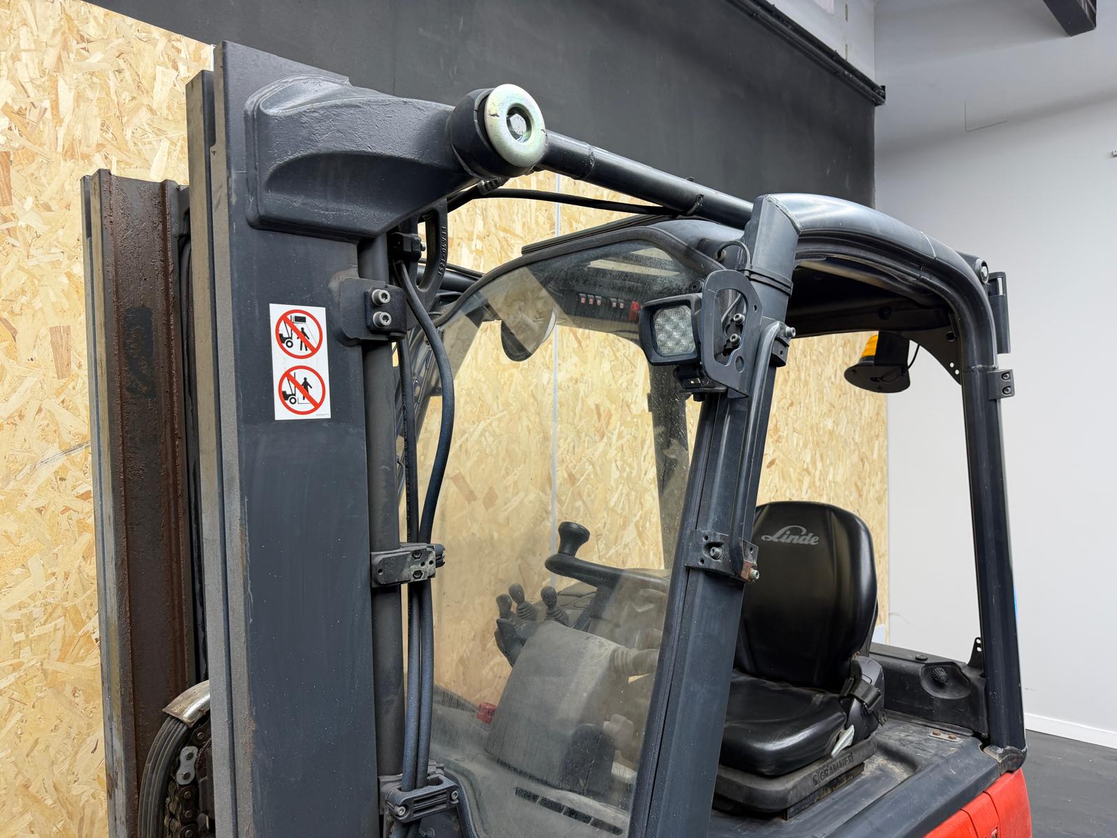 Linde E16-02 Linde E16-02